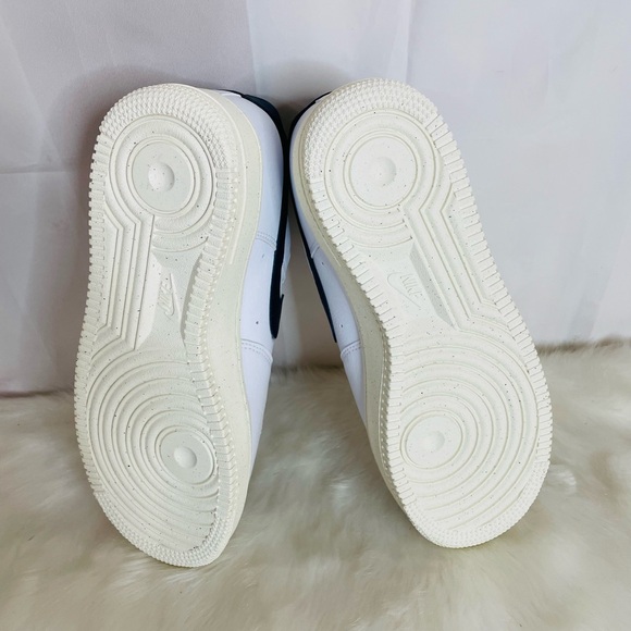 New Women’s Nike Air Force 1 ‘07 Next Nature Navy Blue Size 8.5 main image 10